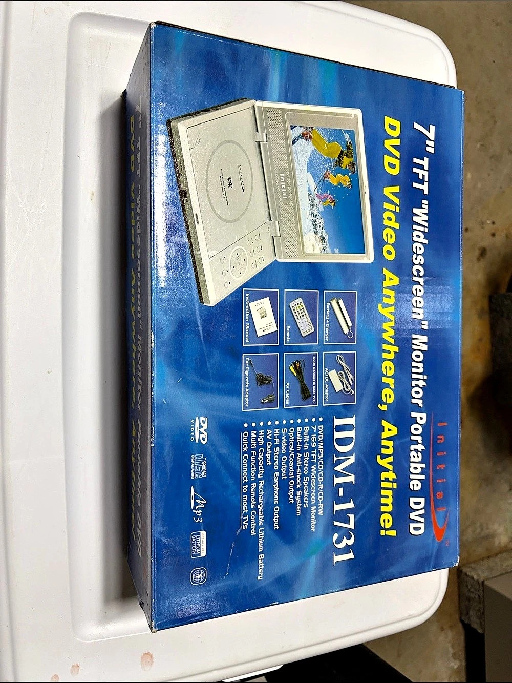 Initial IDM-1731 7" Portable DVD Player